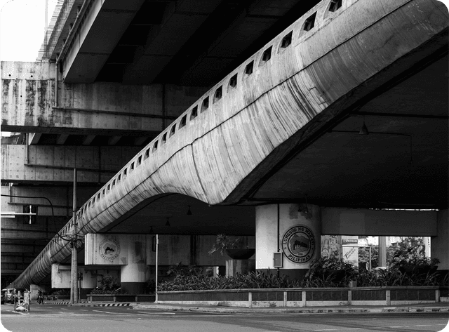 Heavy-Duty Load-Bearing Pillars